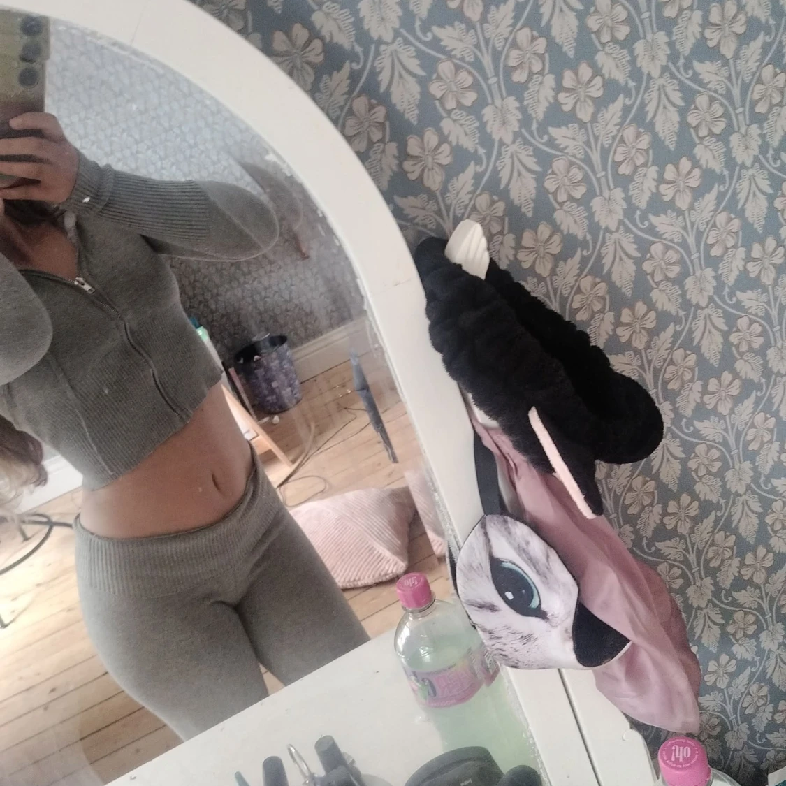 Grått Catania sett - 1