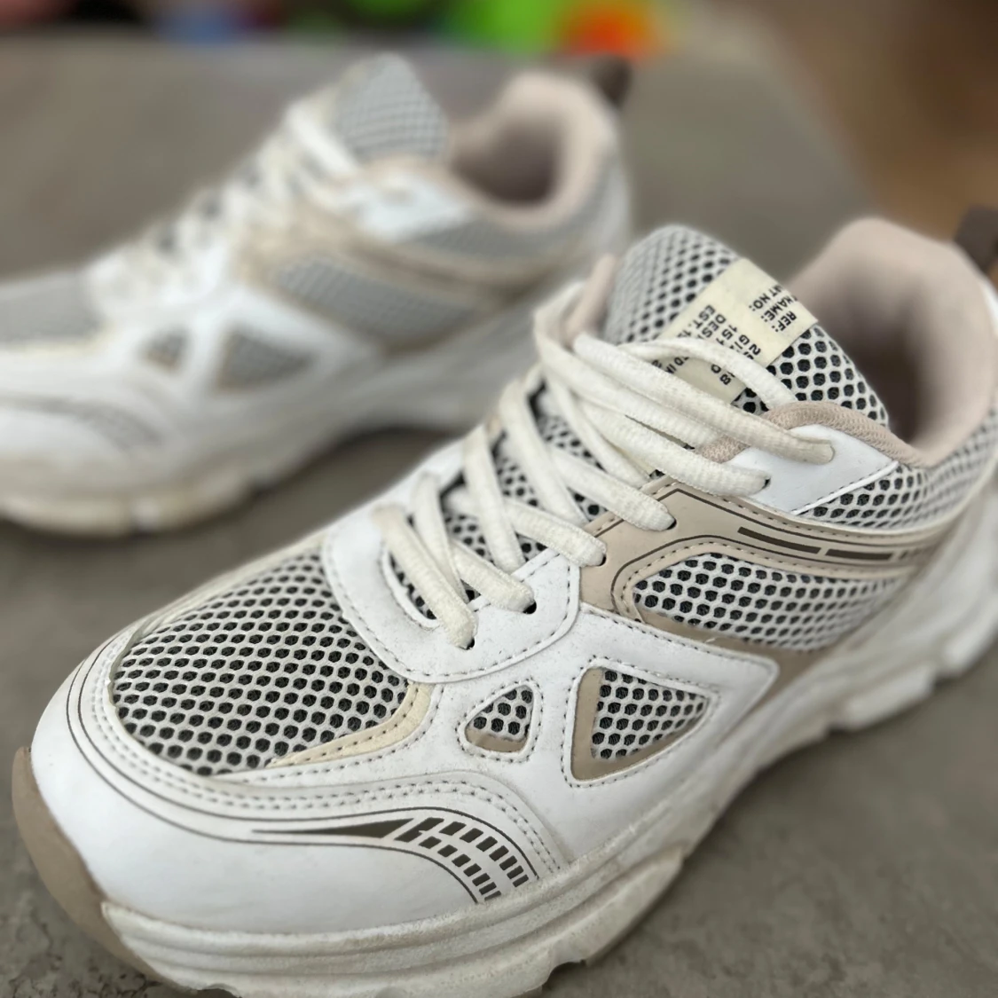 Vita chunky sneakers med meshdetaljer - 2