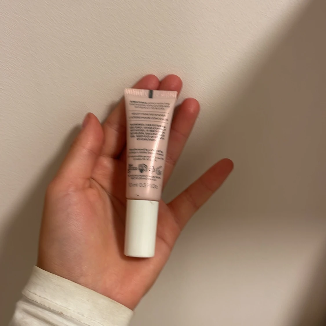 Lumene Invisible concealer färg LIGHT - 1