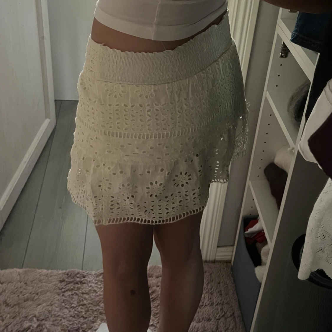 Kjol med broderier - 2