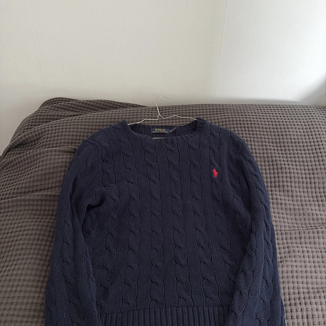 Mörkblå kabelstickad tröja Polo Ralph Lauren