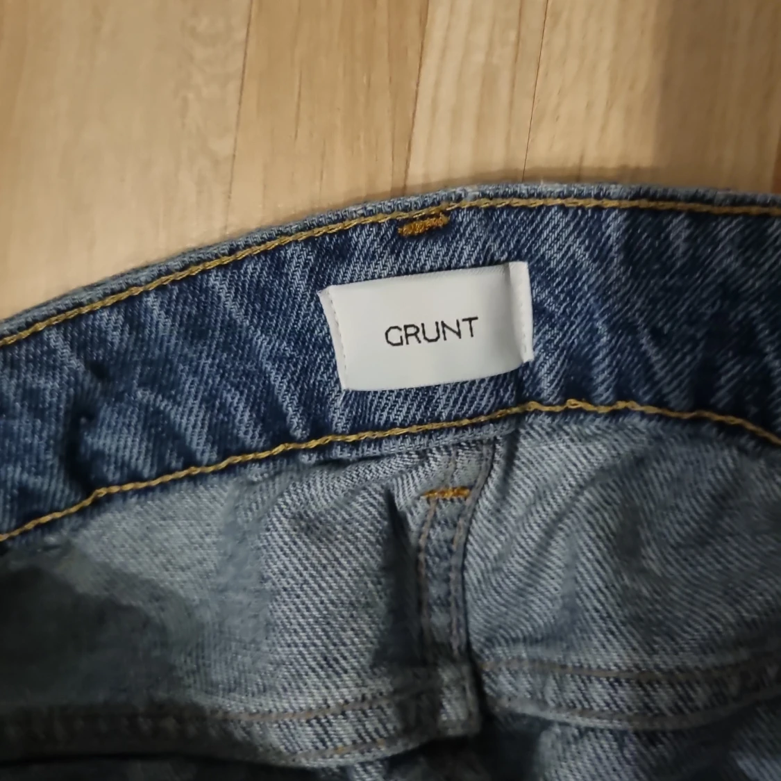 Mid blue loose jeans från Grunt - 3