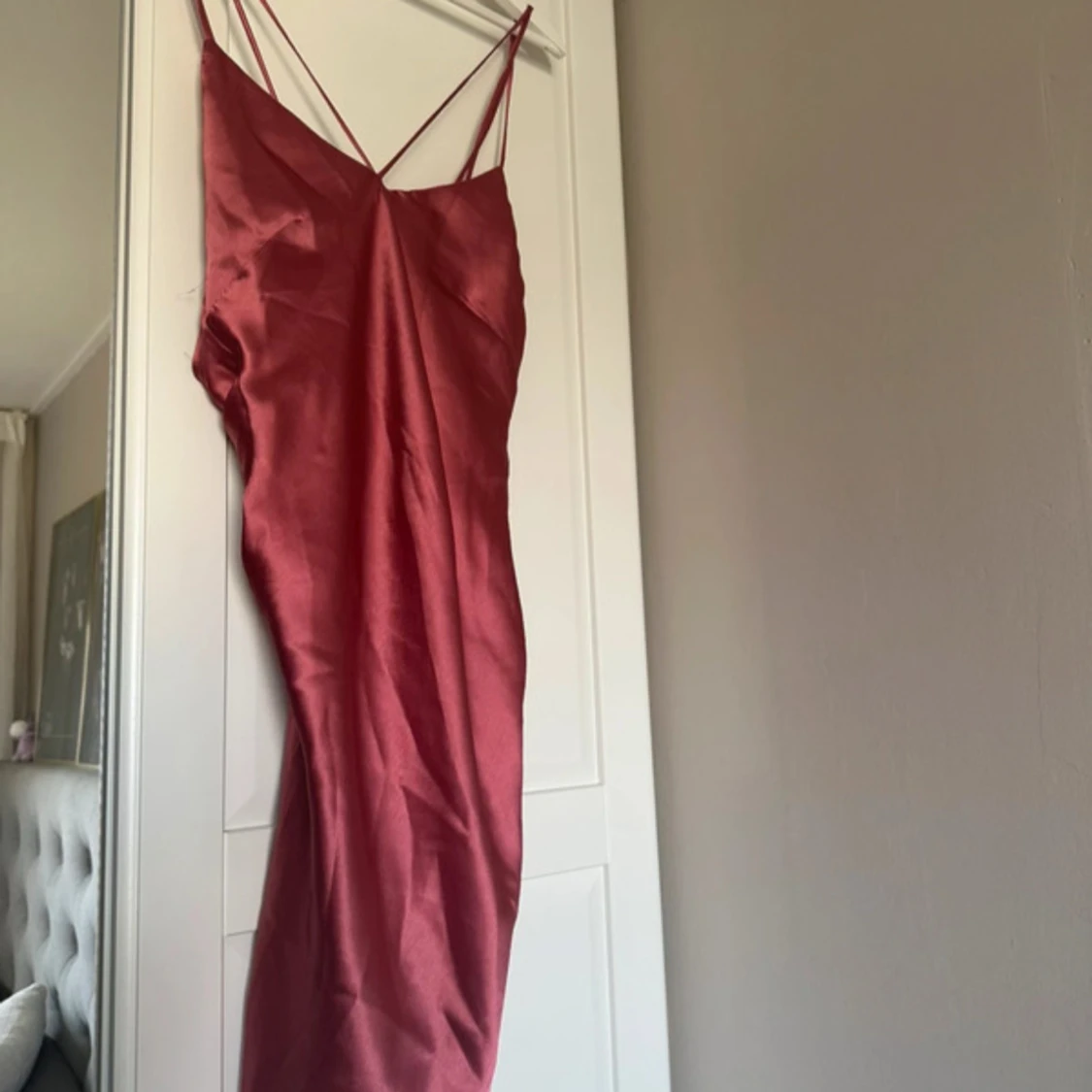 Rosa långklänning Linn Ahlborg x Rebecca Stella