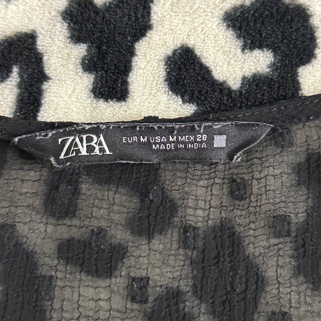 Svart blus från Zara - 2