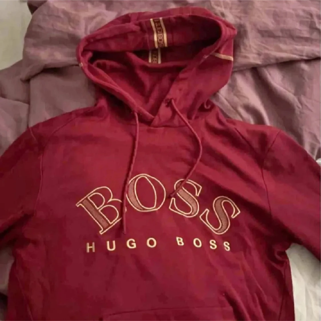 Letar efter denna Hugo boss hoodie