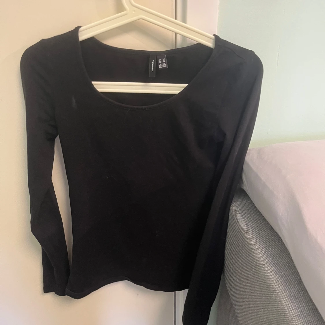 Svart långärmad topp  - 1