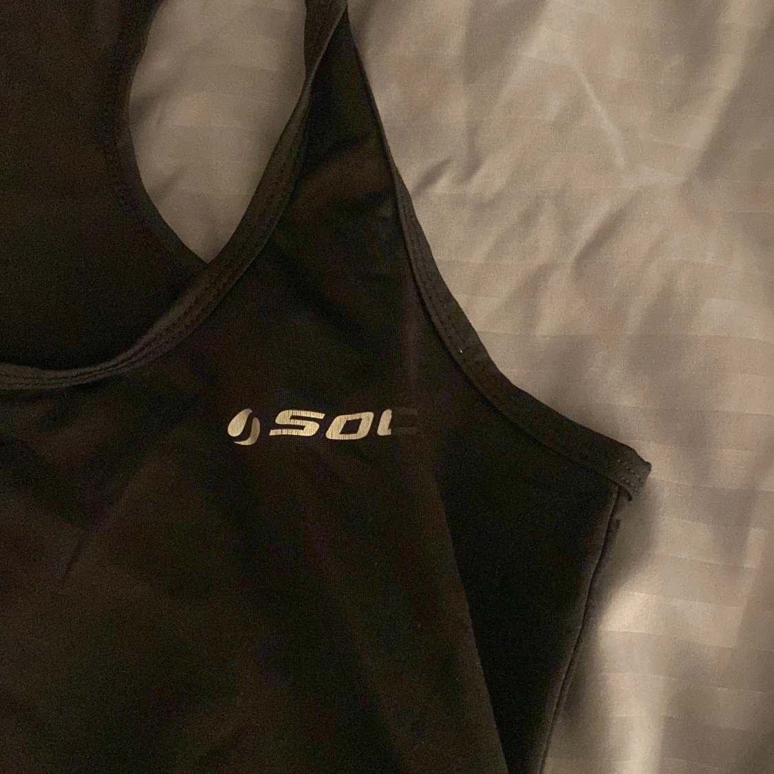 Svart träningstopp från SOC - 1