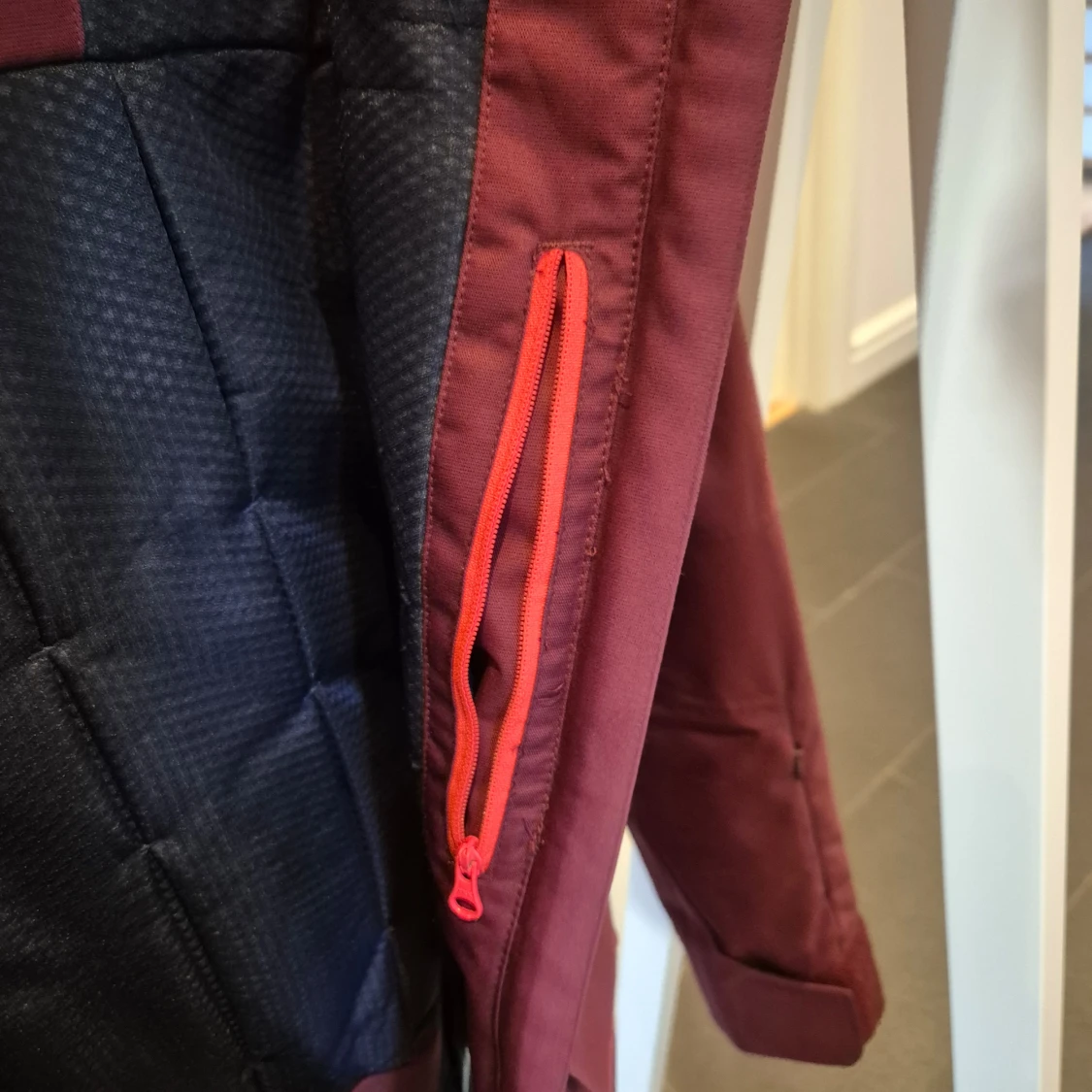 Helly Hansen alpinjacka strl M - 3