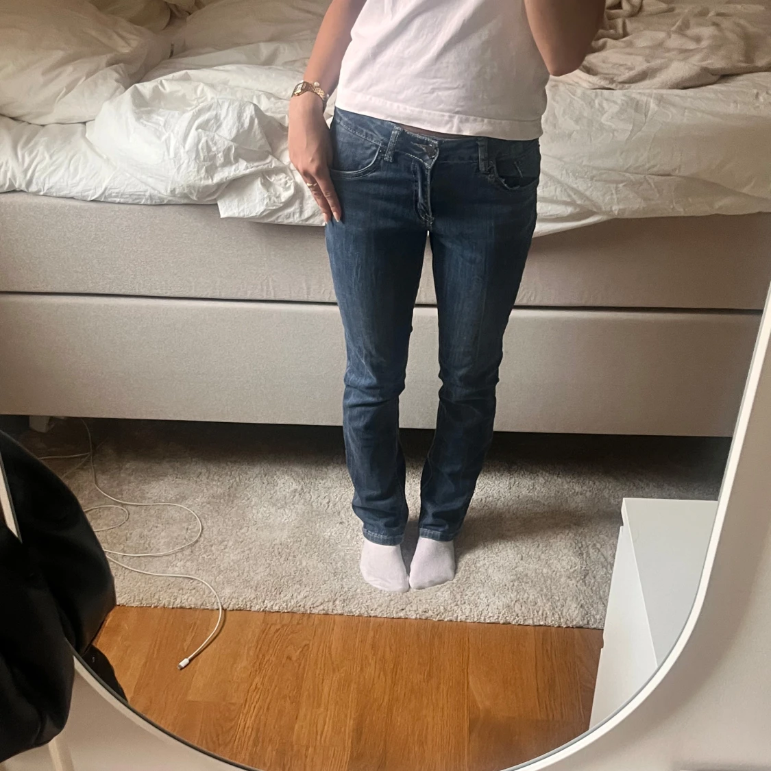 Mörkblå jeans - 1