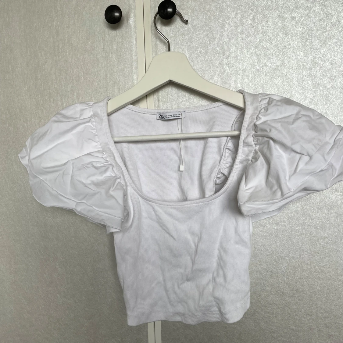 Vit ribbad topp från Zara💓