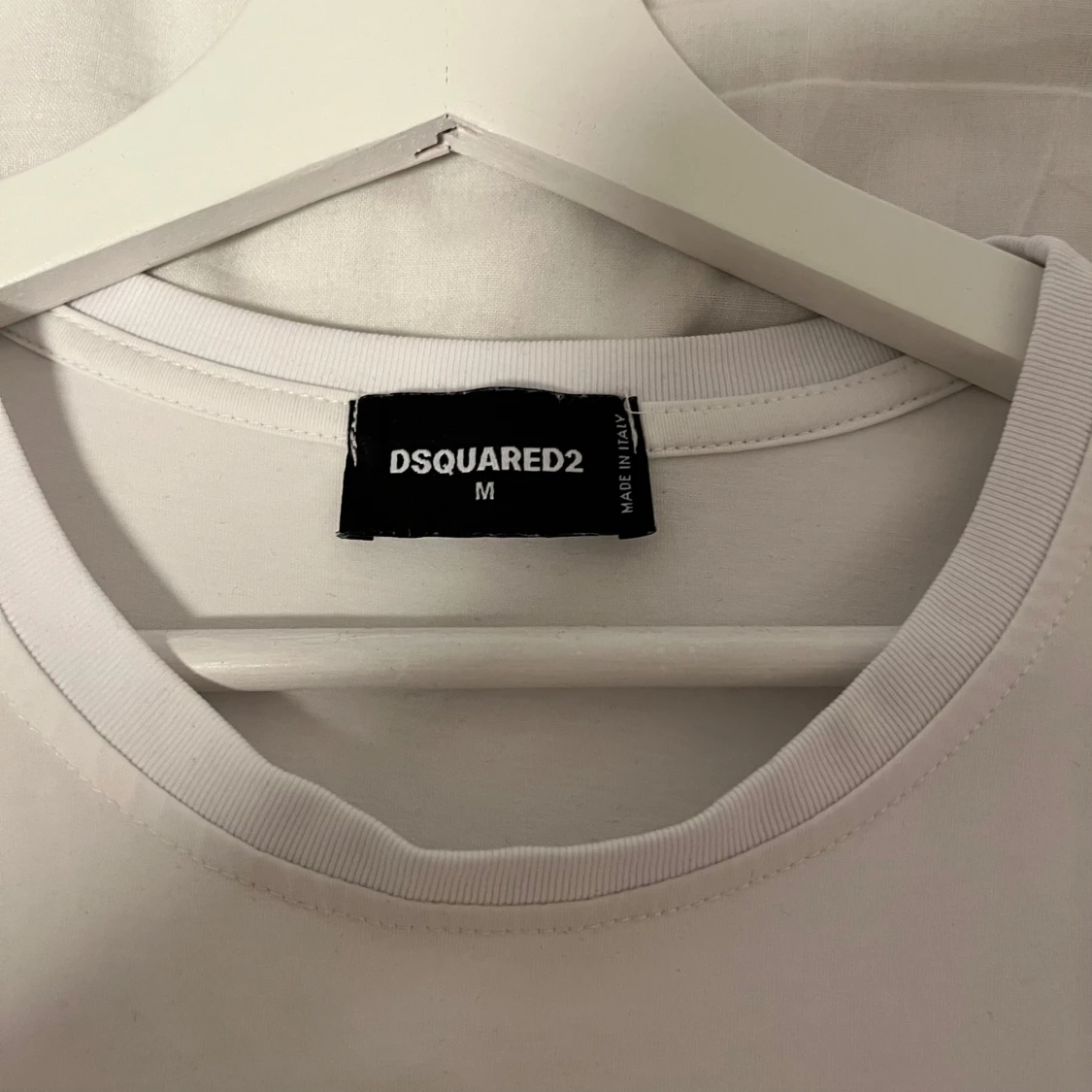 Vit t-shirt från Dsquared2 - 1