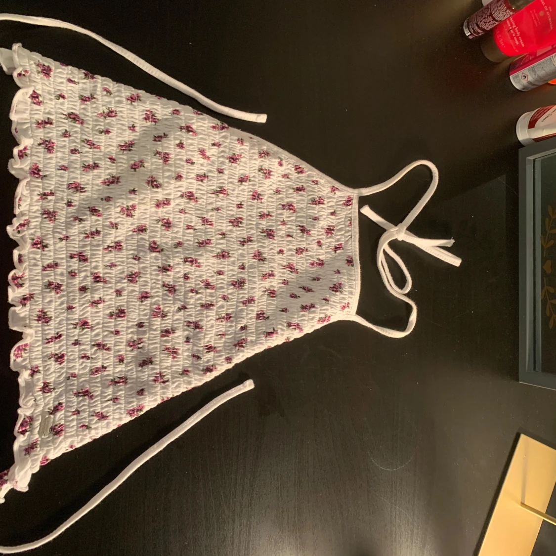 Vit blommig halterneck från Pacific Republic