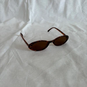 Bruna solglasögon - Bruna solglasögon