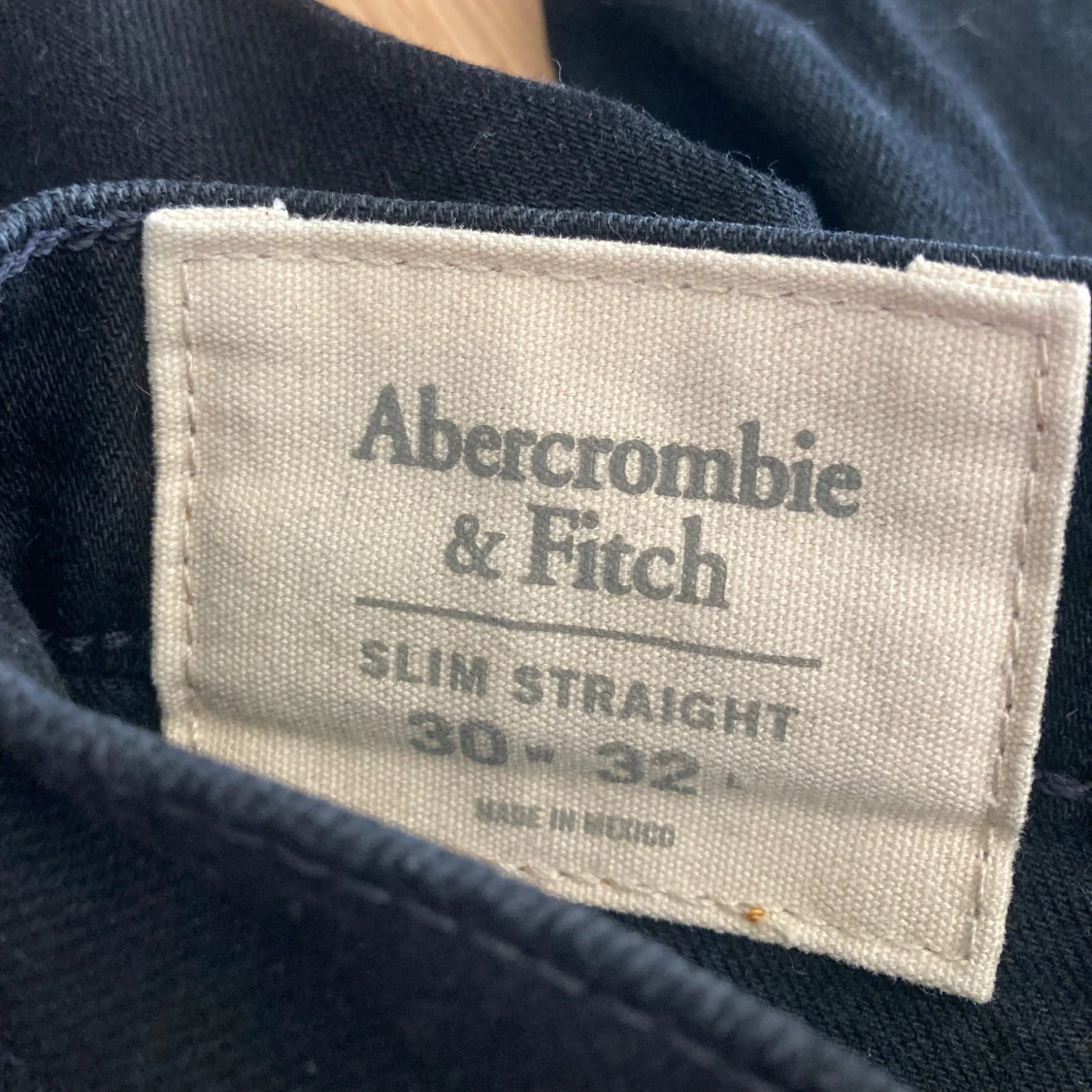 Svarta slim straight jeans från Abercrombie & Fitch - 3