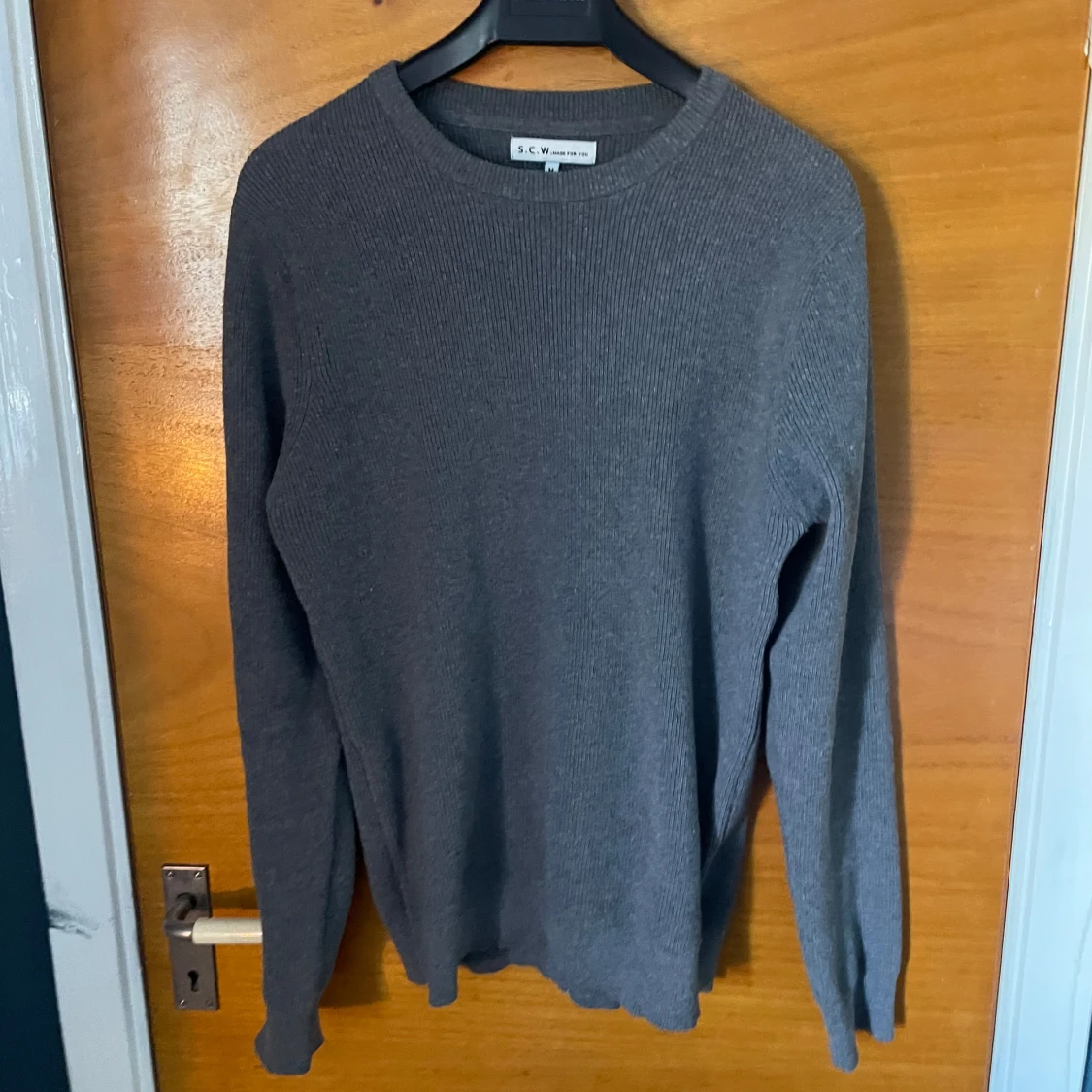 Grå tröja från S.C.W. - 1
