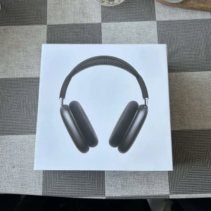Air^Pods^Max - Hej skriv vid frågor eller intresse