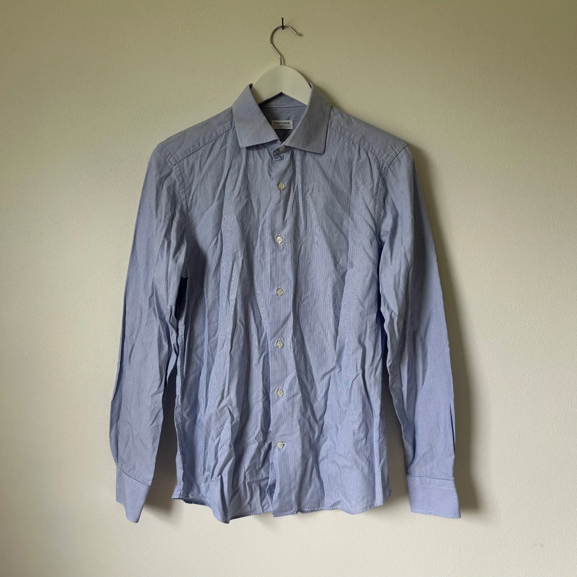 Blårandig skjorta från A Day's March