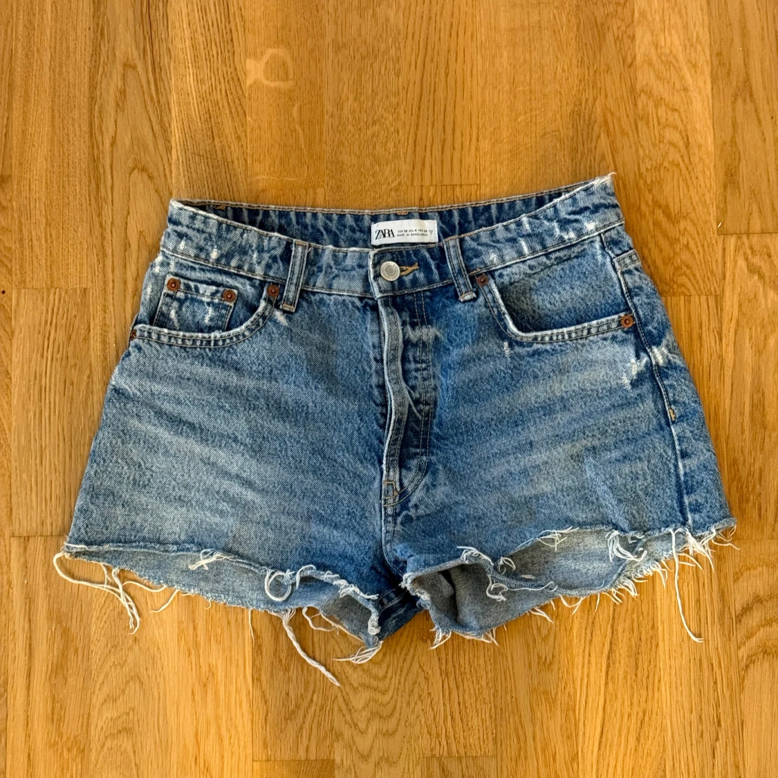Blå jeansshorts från Zara - 2