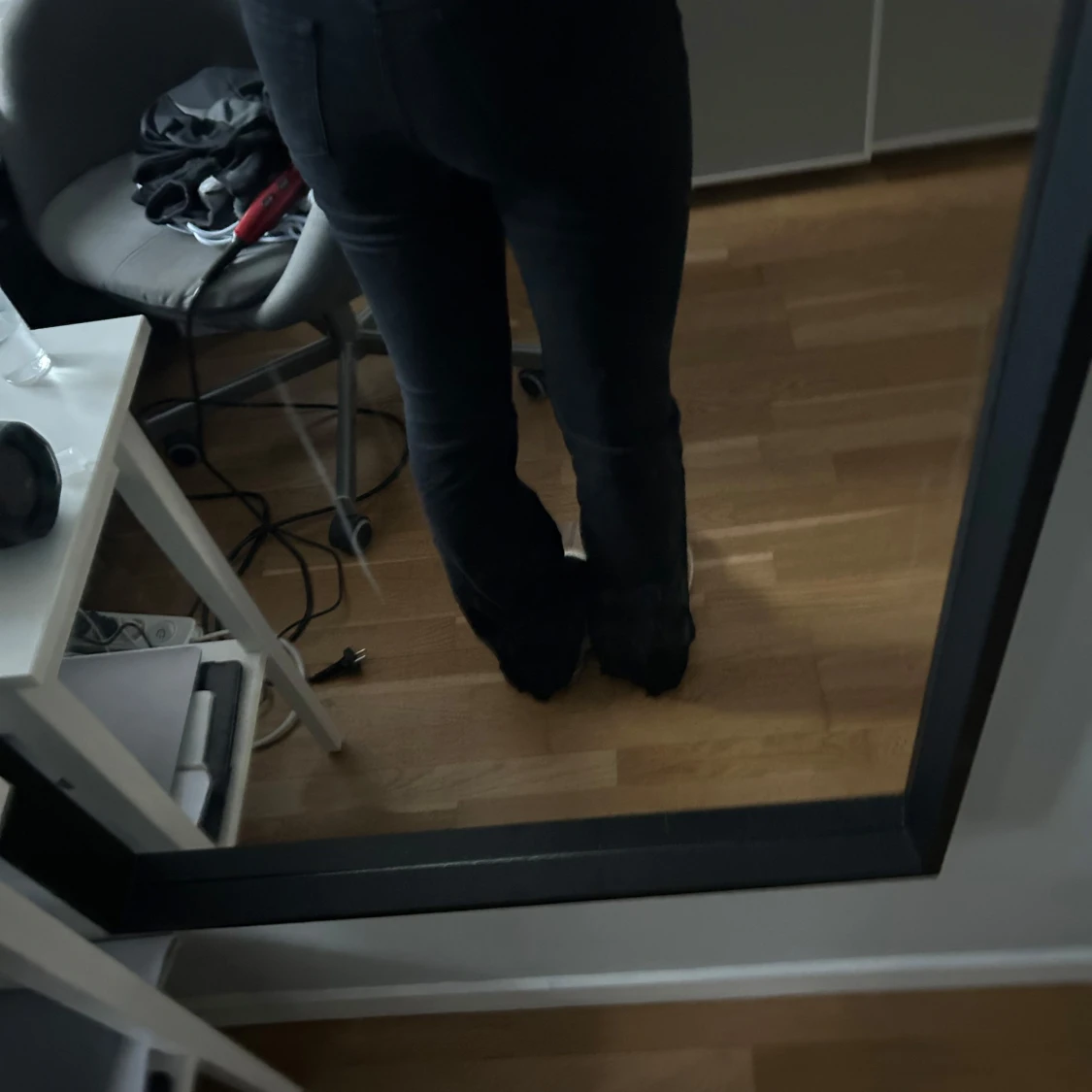 Svarta bootcut jeans - 2