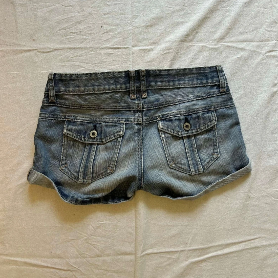 Blå jeansshorts  - 2
