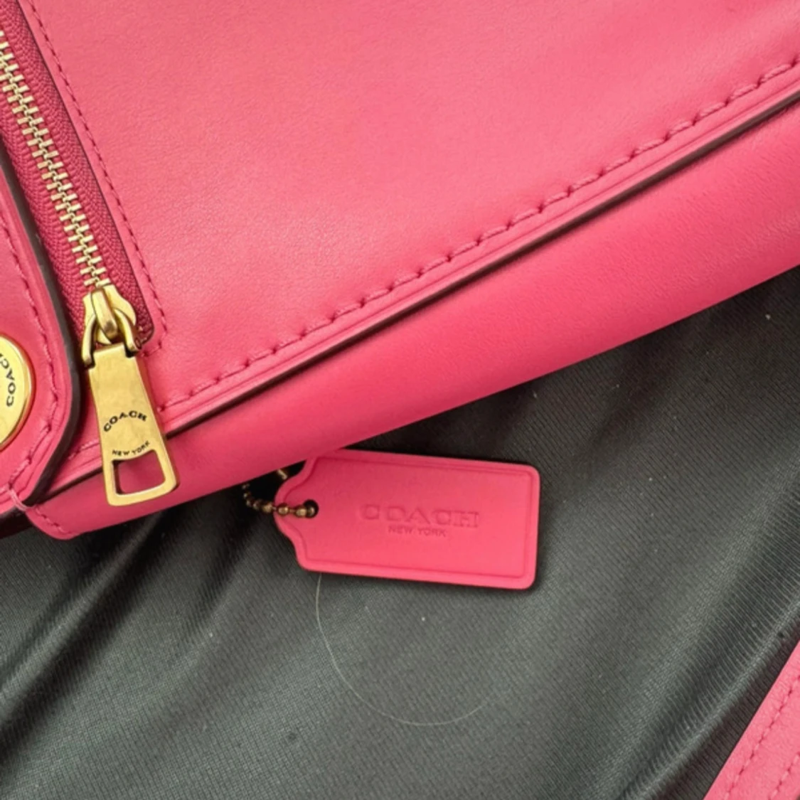 Rosa axelväska i skinn från Coach pink - 2