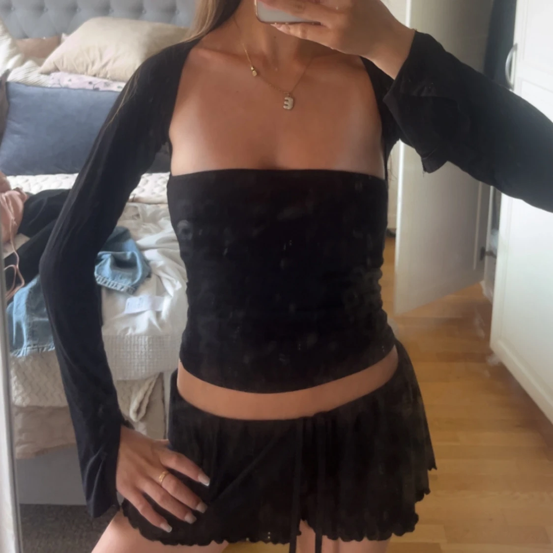 Svart jättefin bolerotopp från Gina  - 1