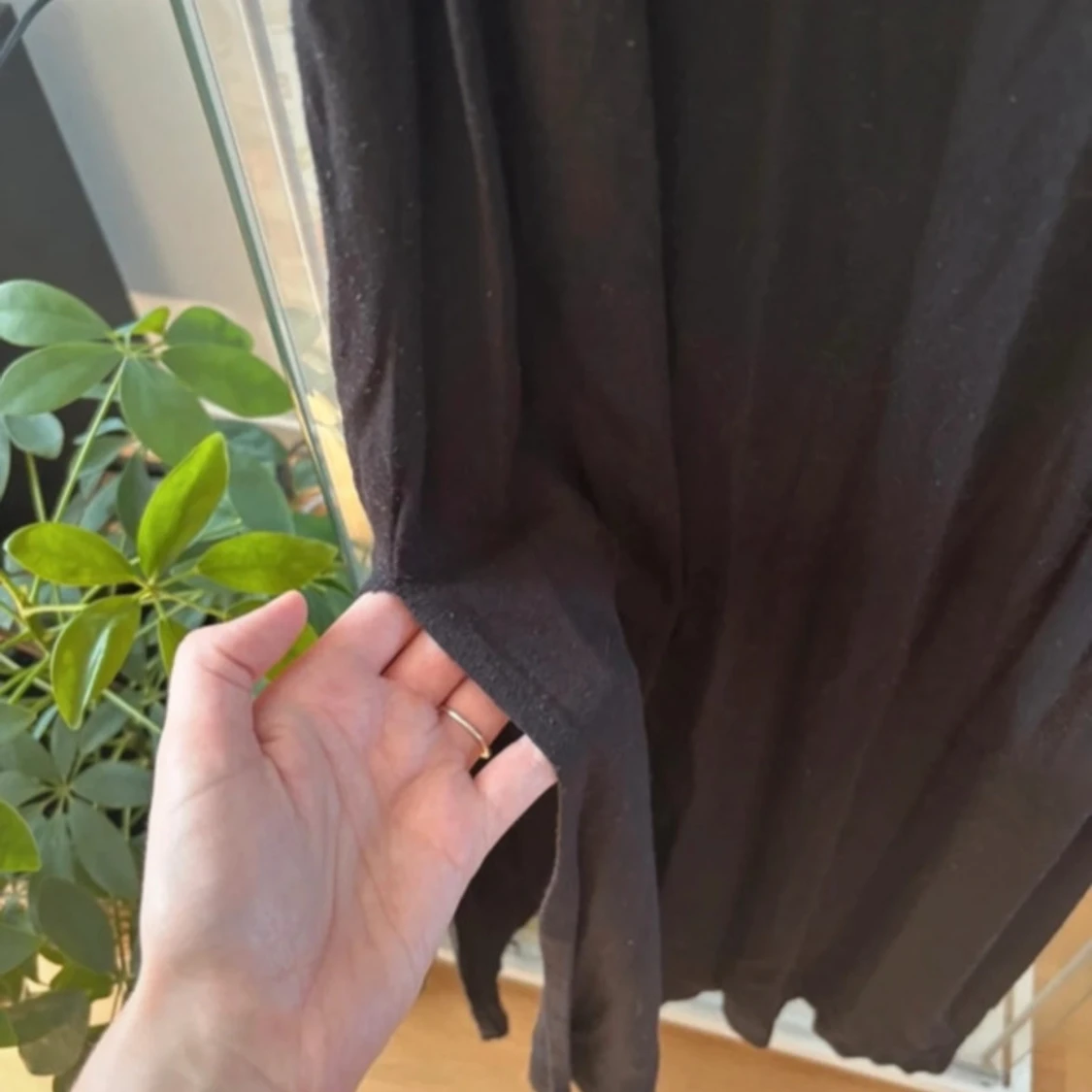 Svart långklänning från Gina Tricot - 1