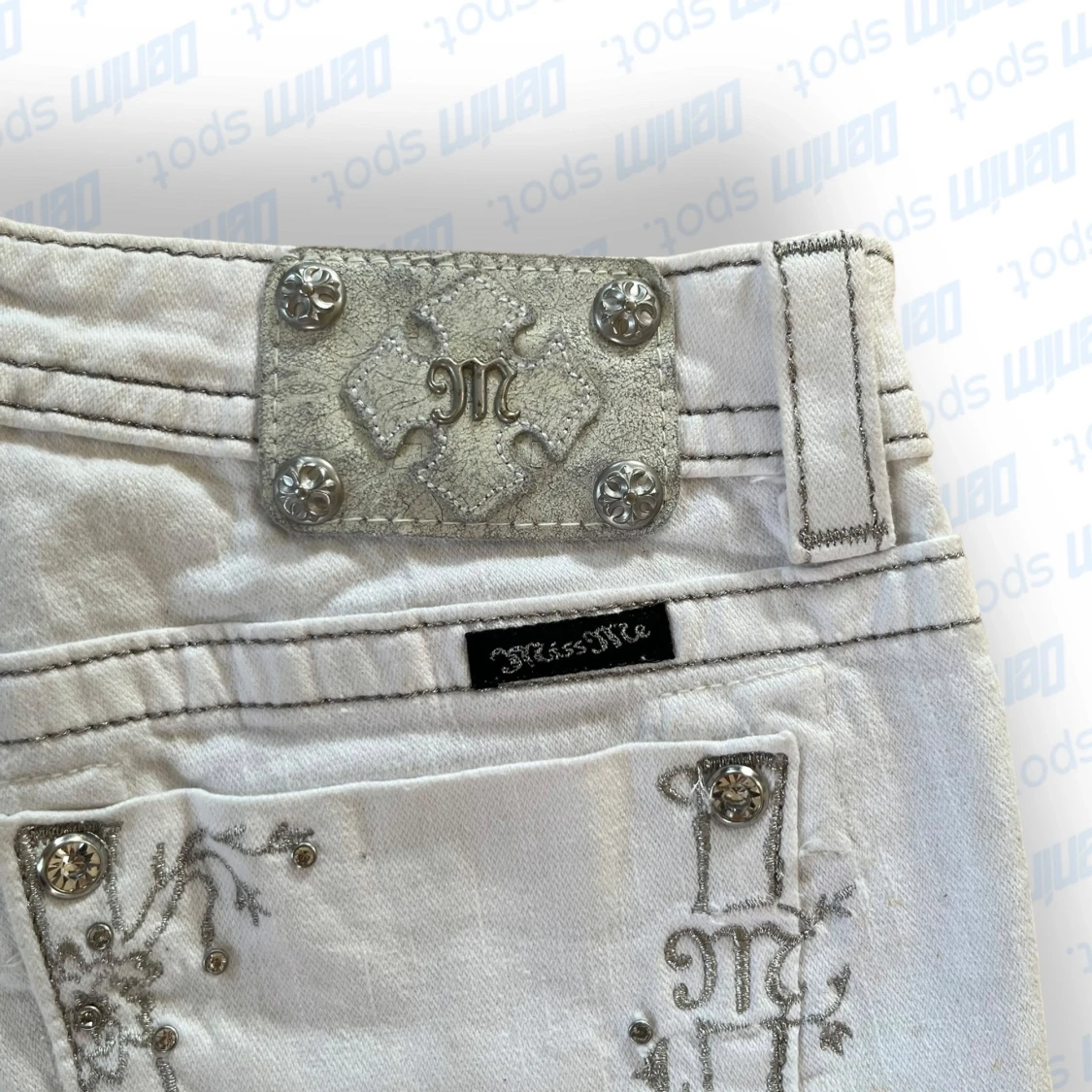 Vit jeanskjol från Miss Me - 1