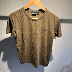 Sail Racing T-Shirt - Stl: S | Skick: 9/10 | Pris: 159kr!