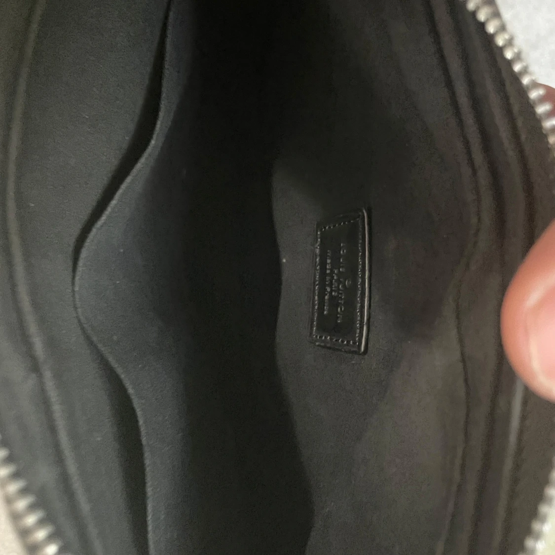 Louis Vuitton svart axelväska monogram - 3