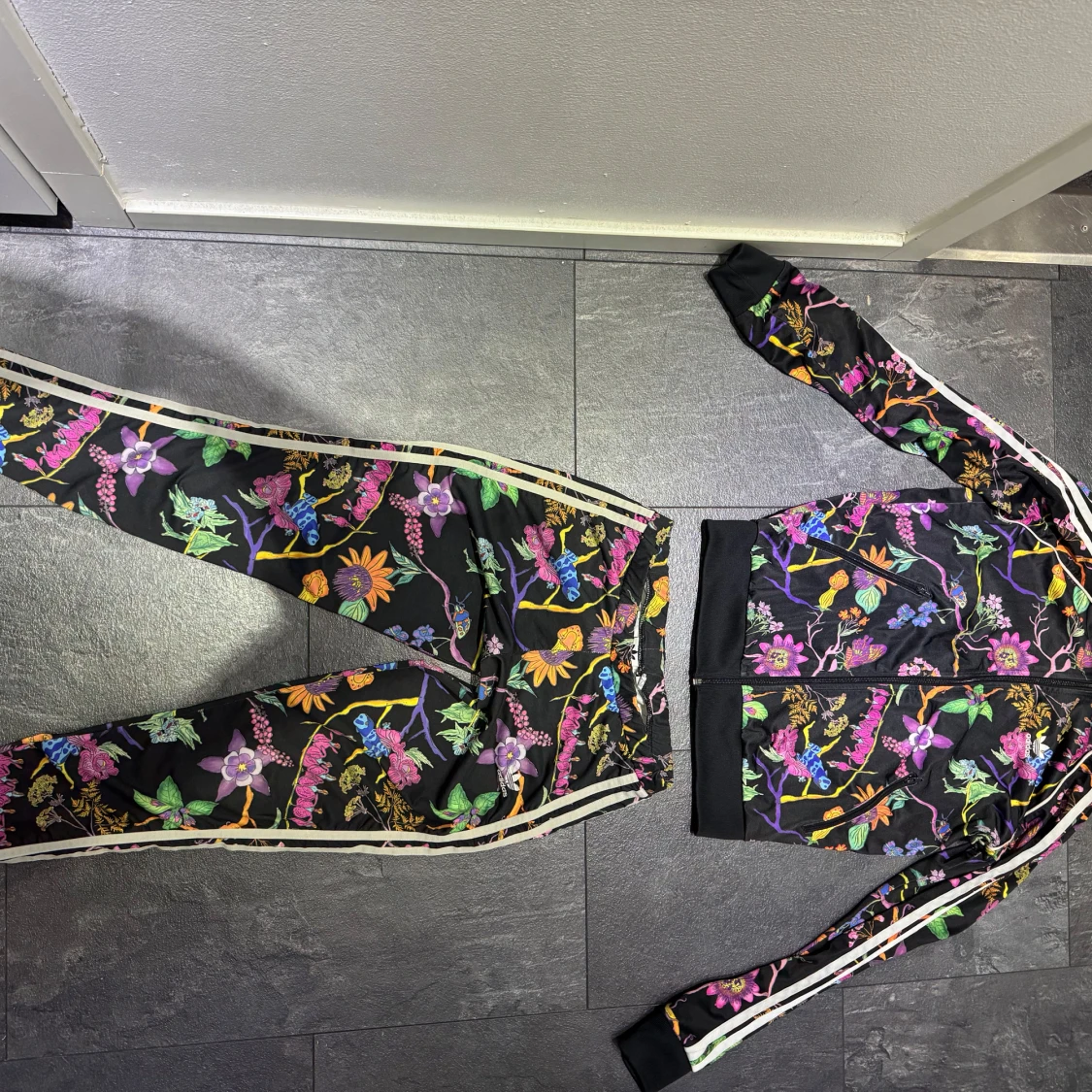 Blommig set från Adidas - 1