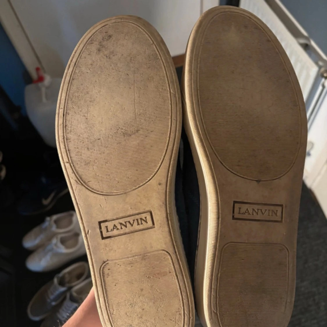 Lanvins  - 93