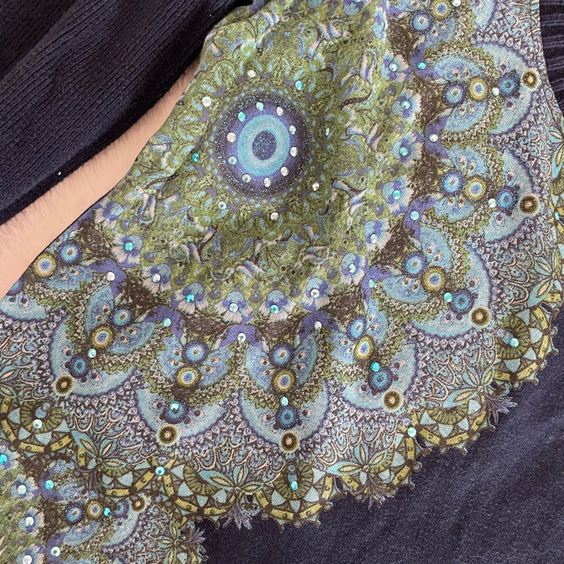 Mörkblå mönstrad tröja från Desigual - 3