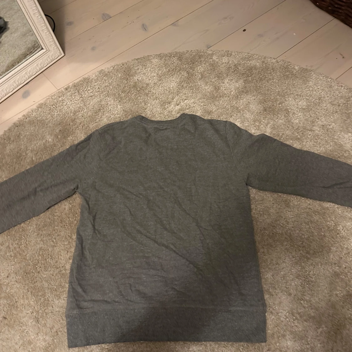 Grå sweatshirt från Levi's - 1