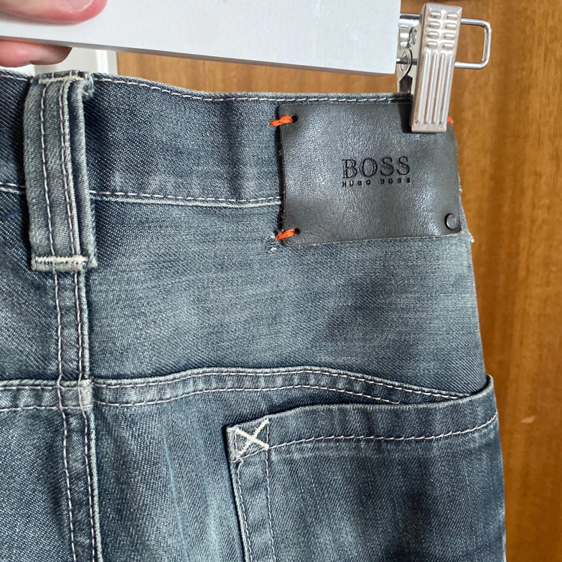 Blå/grå jeans från BOSS Orange - 2