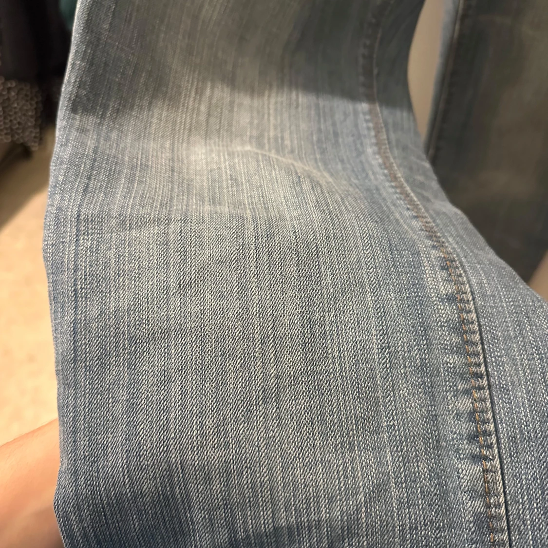 Ljusblå jeansbyxor med normal passform - 3