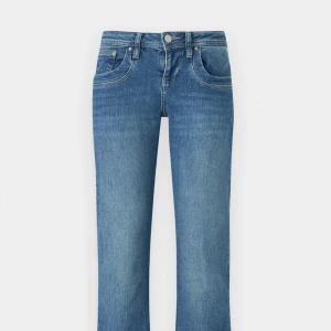 Valerie Ltb Jeans - Säljer dem här jätte fina jeansen från Ltb i modellen Valerie/5145. Dem är i väldigt bra skick då dem bara är andvända ett fåtal gånger💞💞