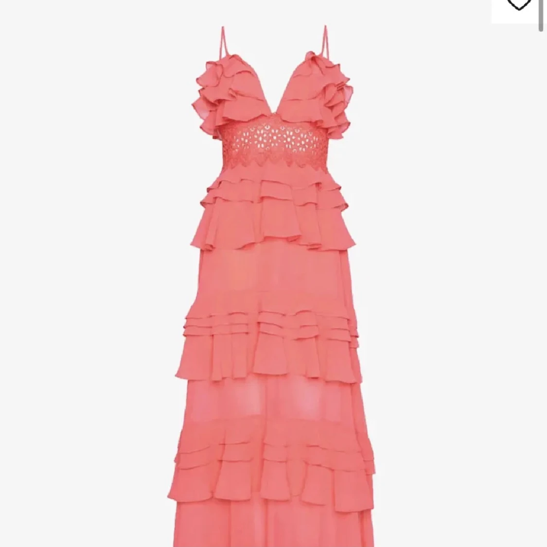 Rosa volangklänning med spetsdetalj