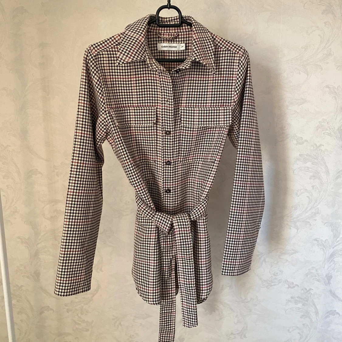 Rutig knytskjorta från Carin Wester