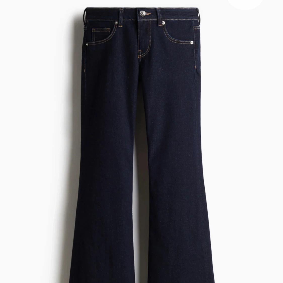 Mörkblå bootcut jeans