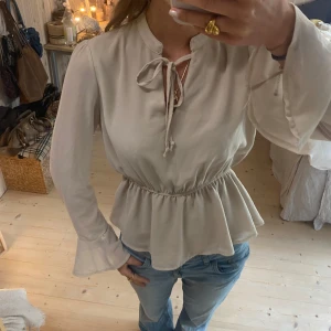 Blus - SUPER snygg blus❤️❤️