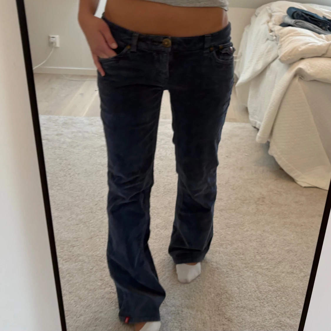 Mörkblå manchesterbyxor bootcut