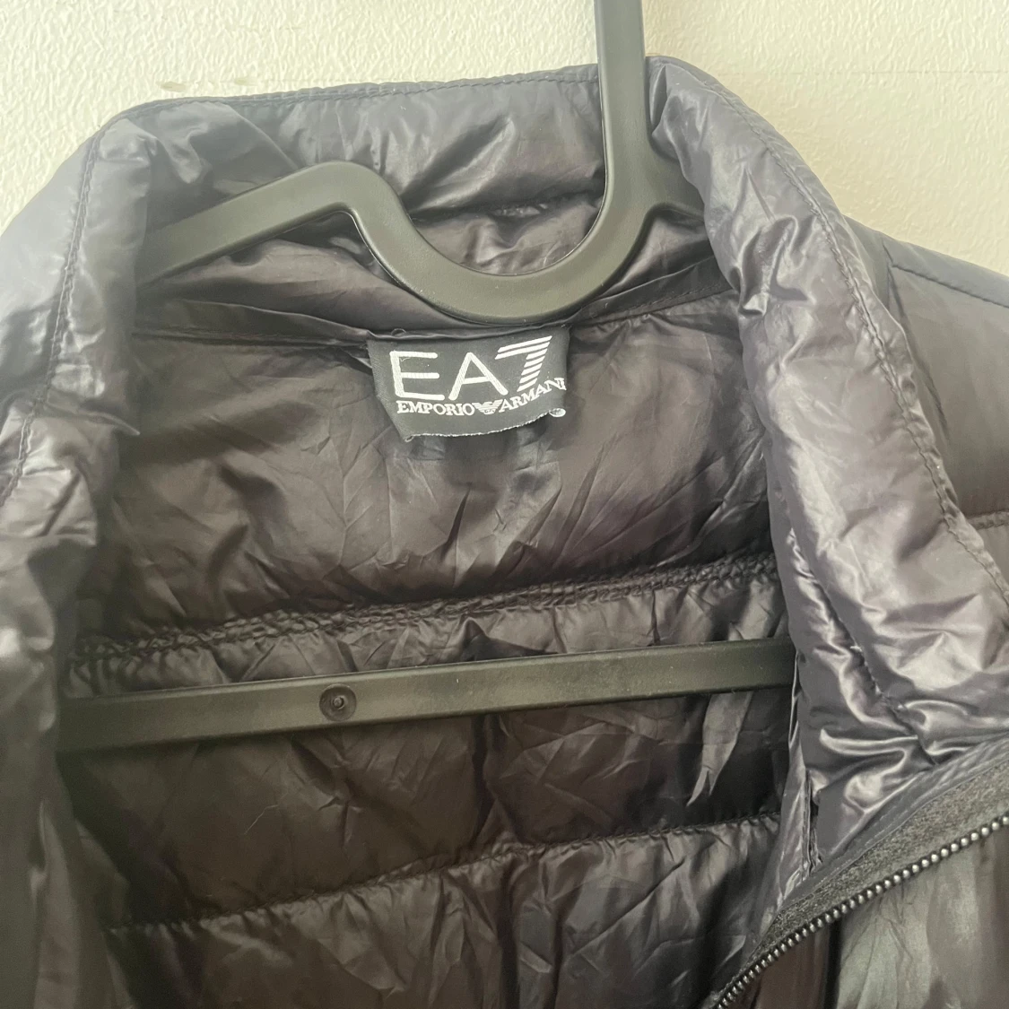 Svart dunjacka från EA7 Emporio Armani - 3