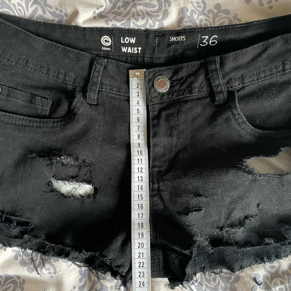 Lågmidjade jeansshorts - 4