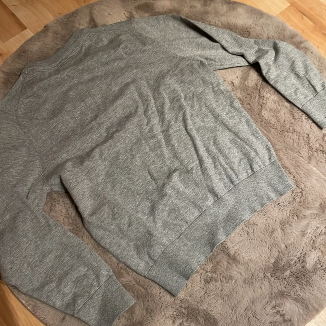 Grå merinoull tröja - 1