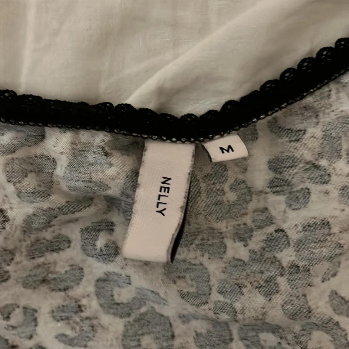Leopardmönstrad topp från Nelly - 1