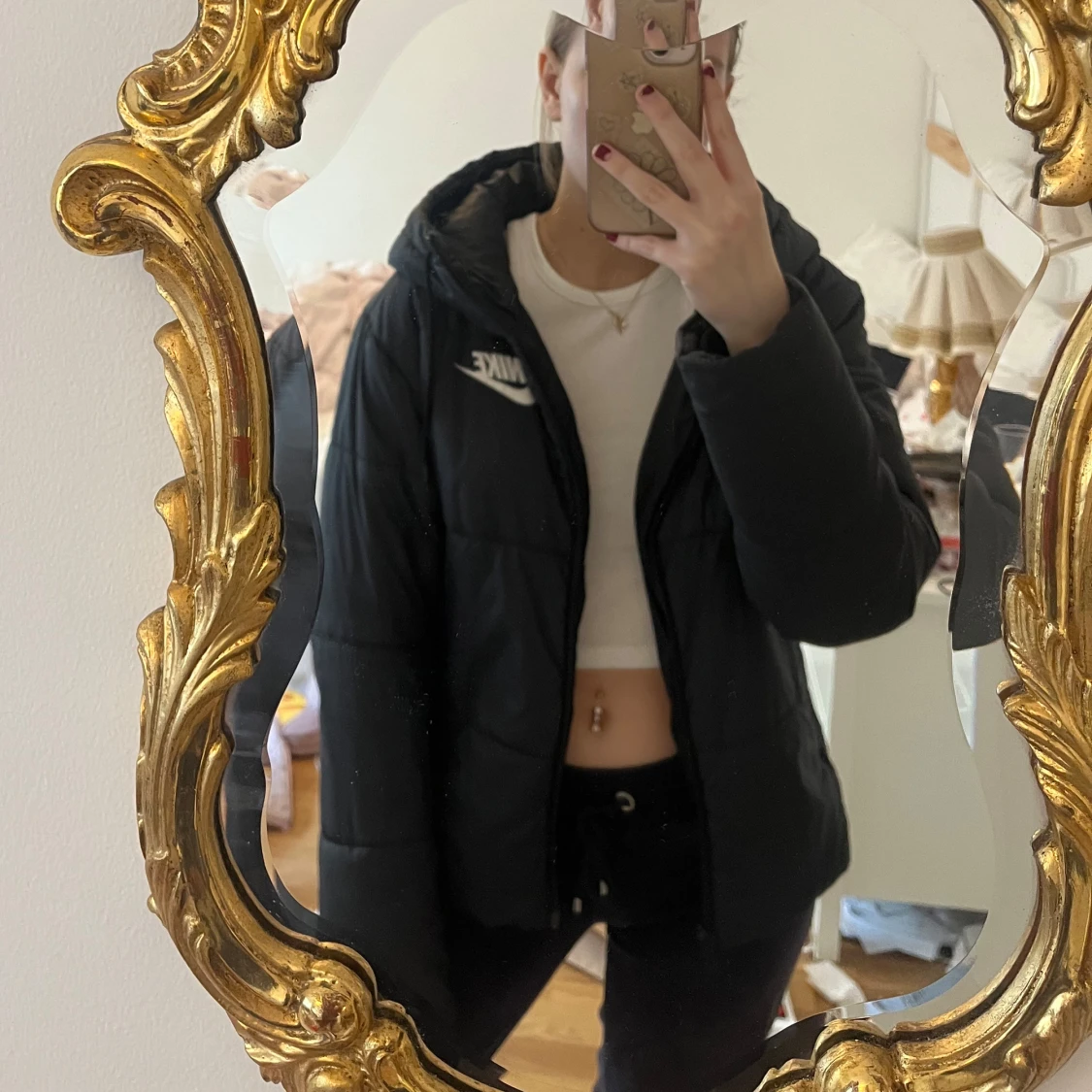 Svart pufferjacka från Nike - 3