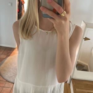 Gullig sommartopp - Super gullig sommar topp från Gina.🩷