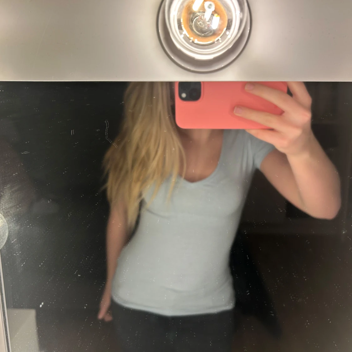 Ljusblå t-shirt - 1