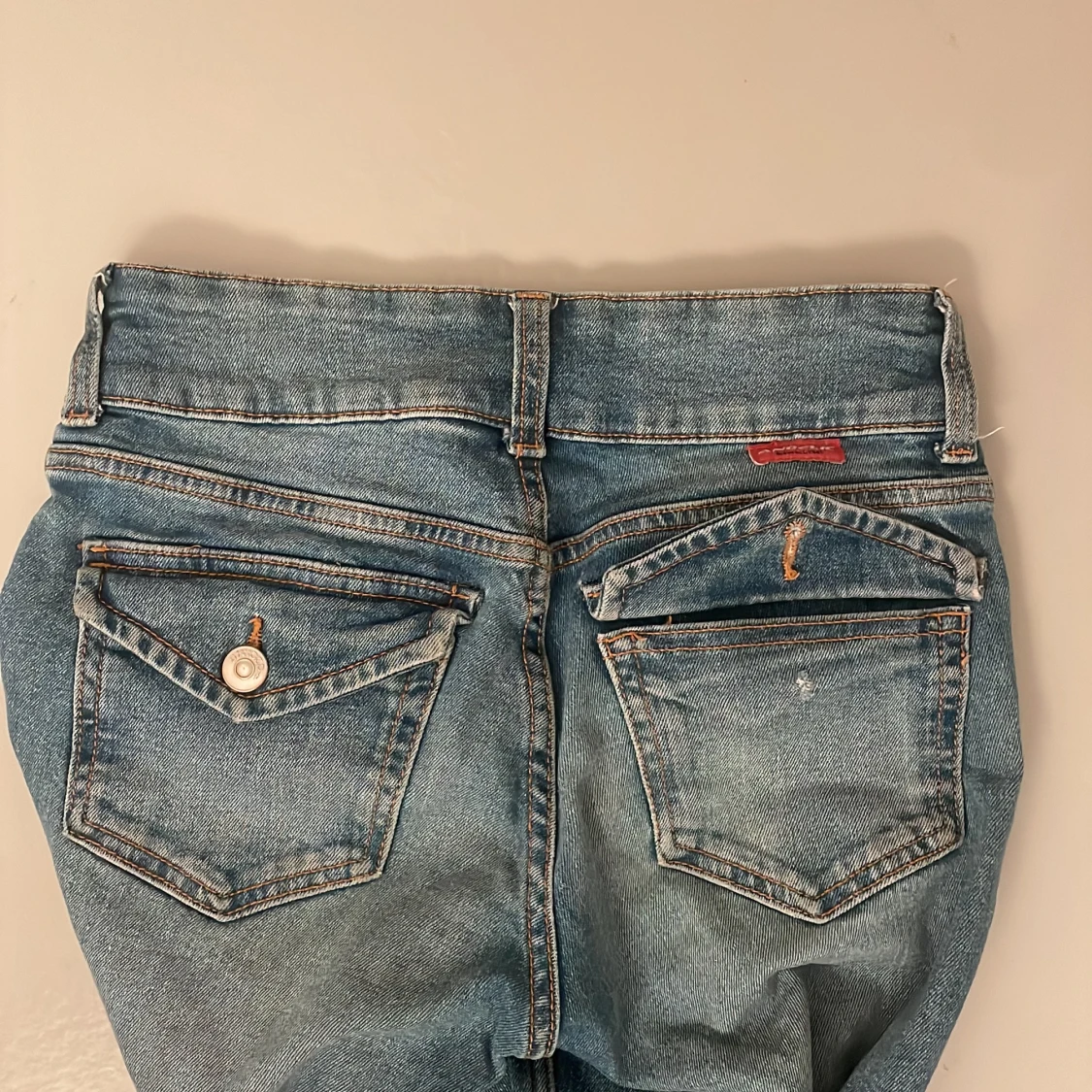 Blå jeans från H&M Divided lowwaist - 1